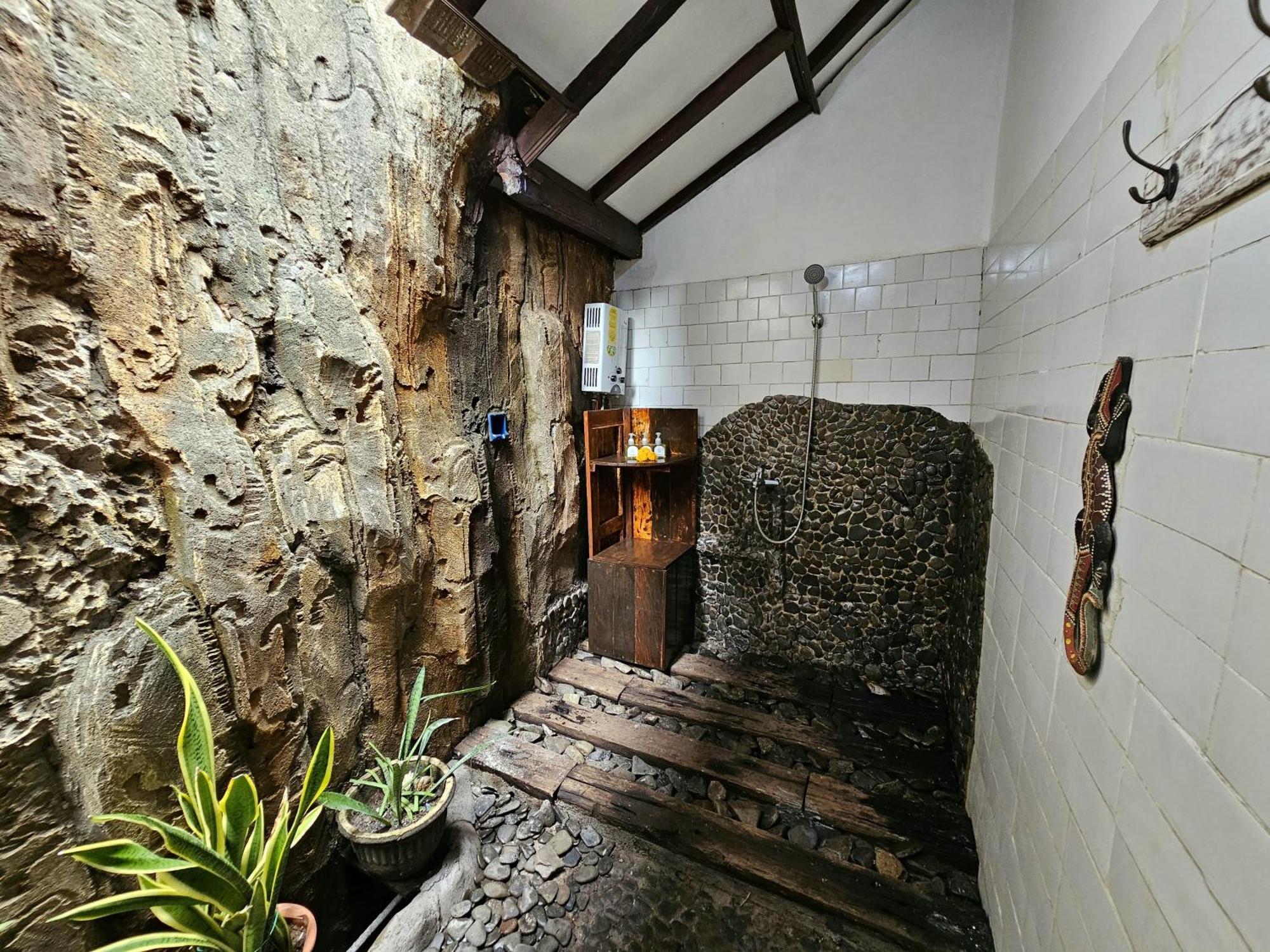 Lovina Binaria Museum Hotel מראה חיצוני תמונה
